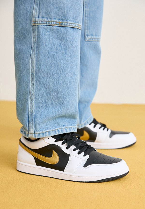 Jordan AIR JORDAN 1