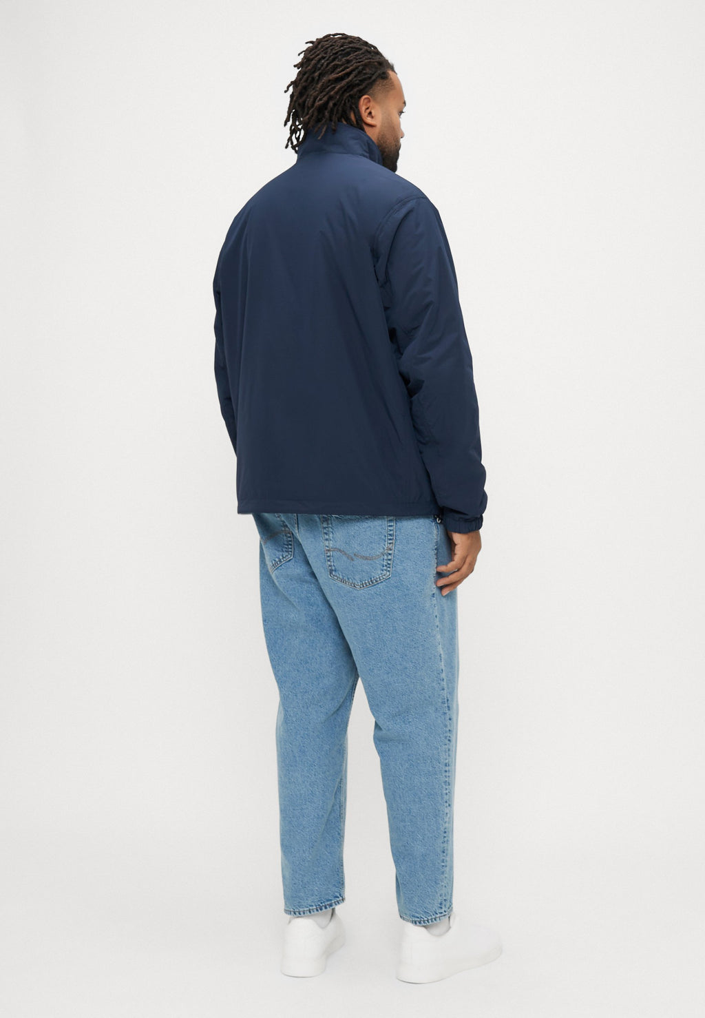 REVERSIBLE JACKET Media 4