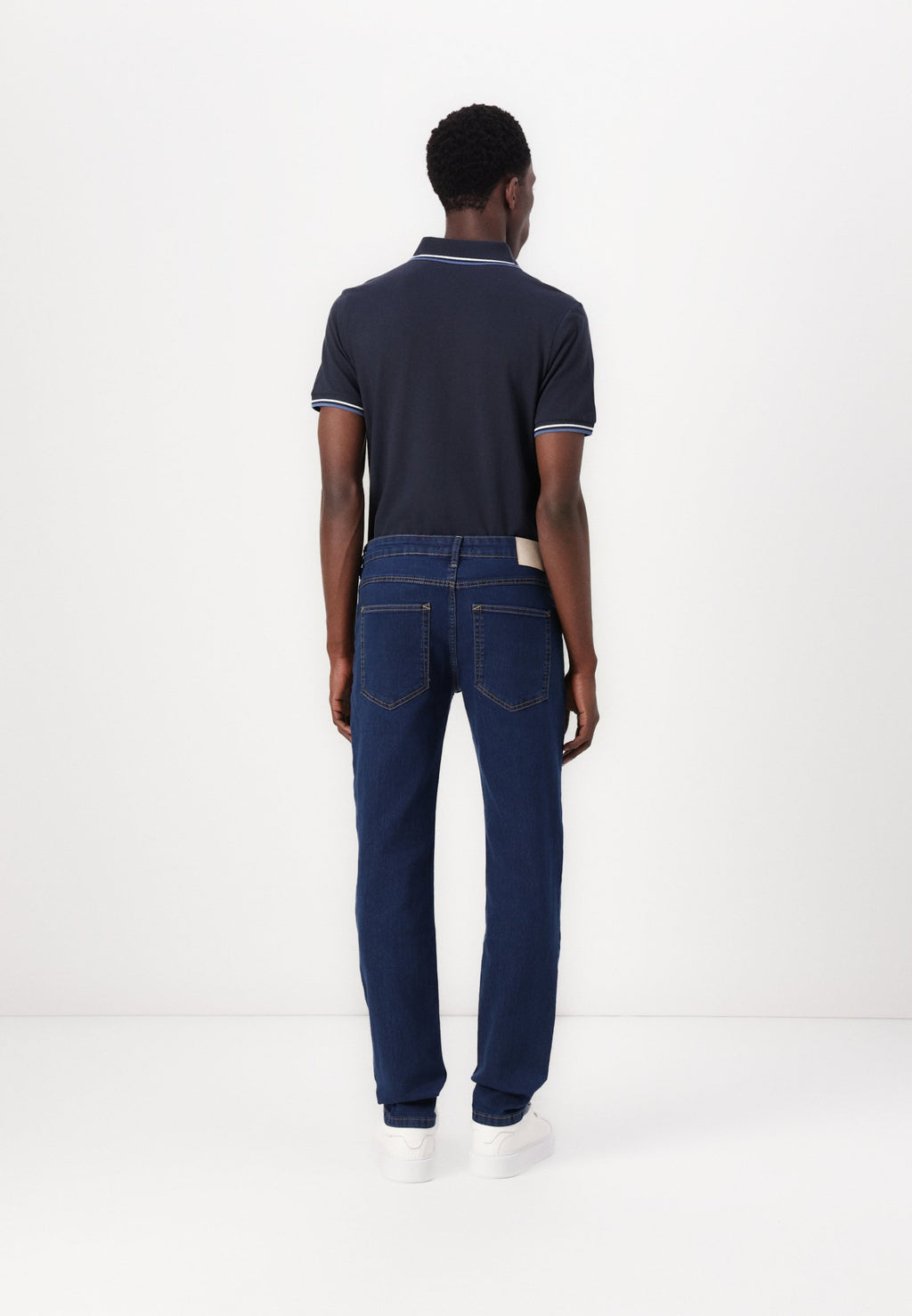 Lindbergh Jeans Tapered Fit Media 4