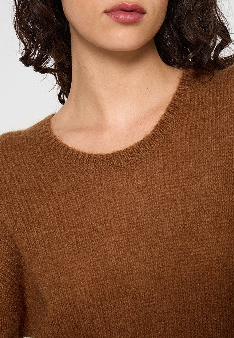By Malene Birger BRIELLA