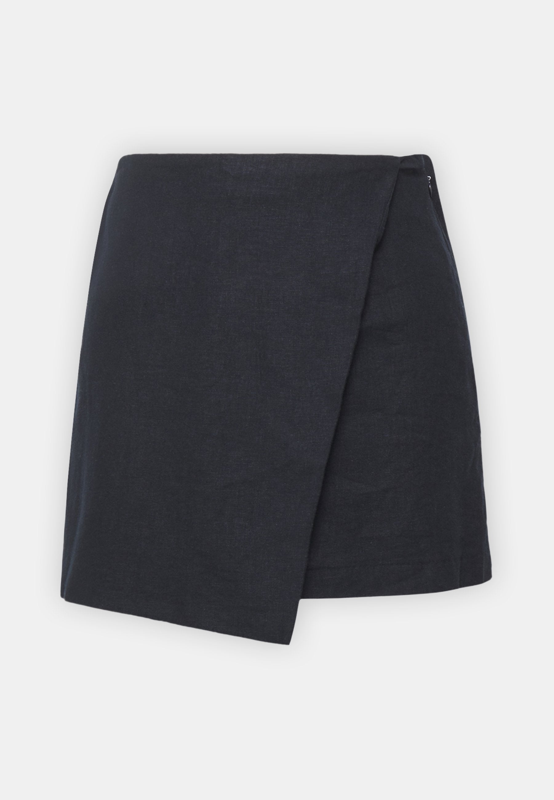 Dunkelblaue Leinen-Wickelrock mit einem seitlichen Reißverschluss, klaren Linien und einem leicht asymmetrischen Saum für ein modernes Design.
