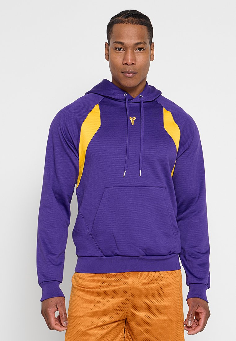 Nike Performance