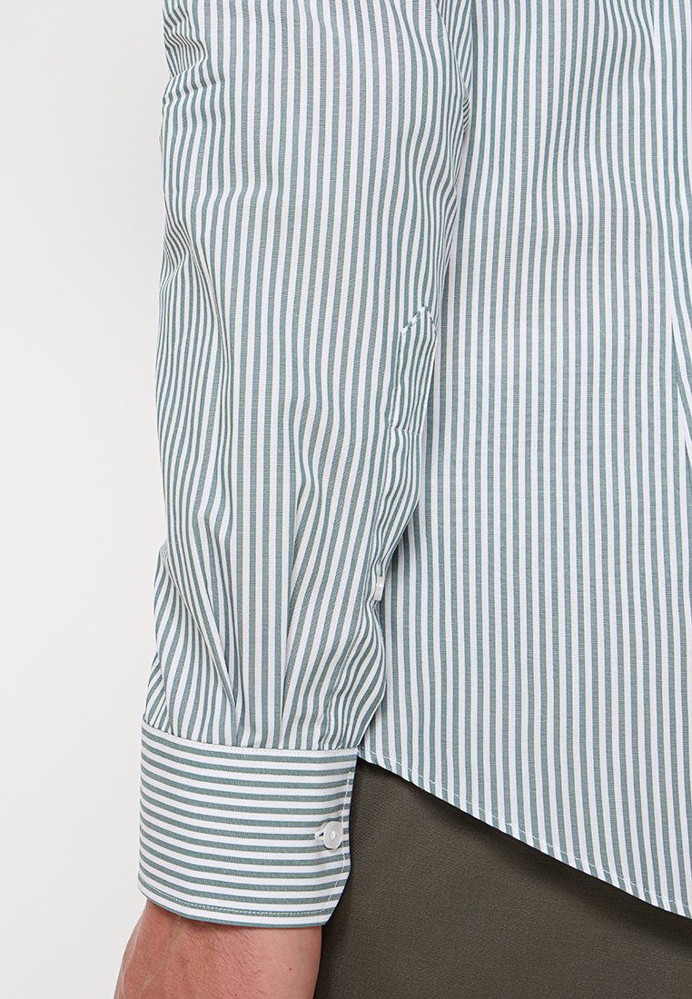 Michael Kors SLIM FIT