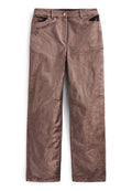 Braune Cord-Hosen mit geradem Bein, ausgestattet mit zwei Fronttaschen und einem Knopfverschluss. Sanfte Textur und minimale Nähdetails.