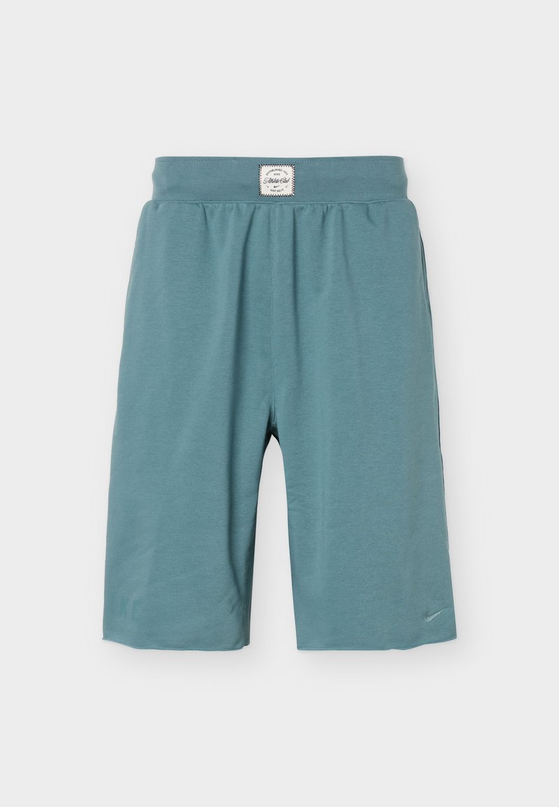 Türkisfarbene, knielange Sportshorts mit elastischem Bund und kleinem gesticktem Logo am linken Saum.