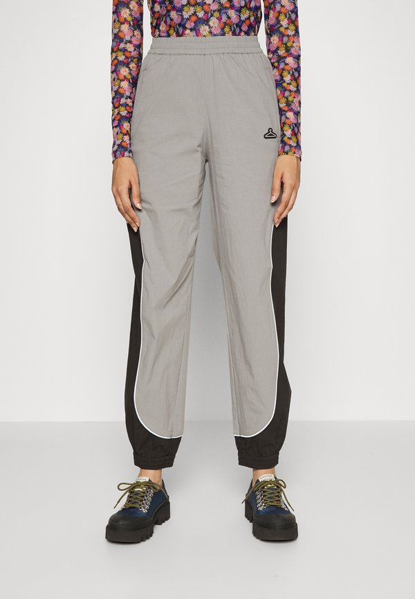 Holzweiler HANGER TRACK PANTS