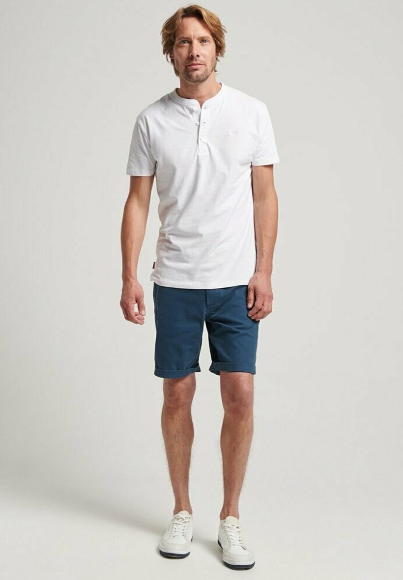 Superdry & Co OFFICER