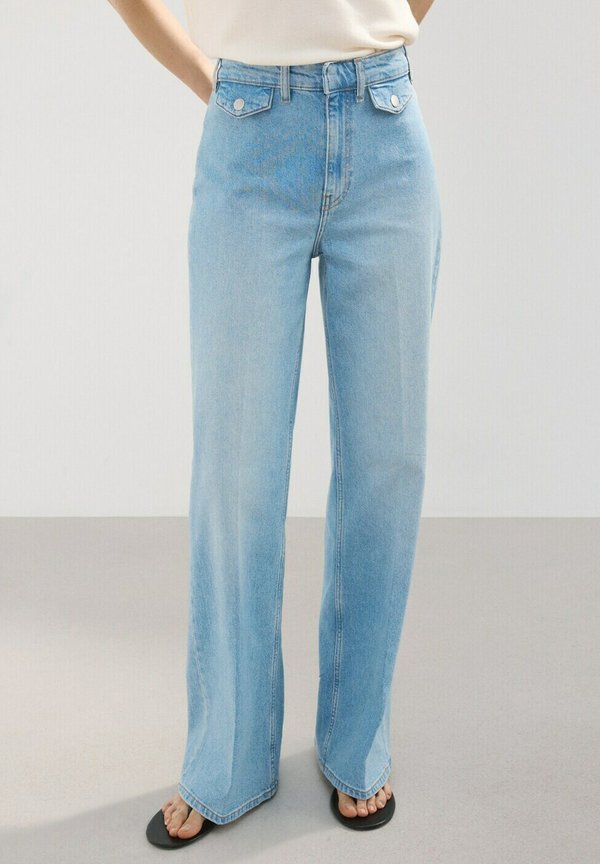 Mango ADULT - Flared Jeans - medium blue