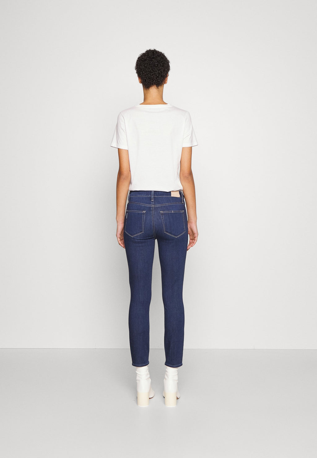 Paige HOXTON CROP