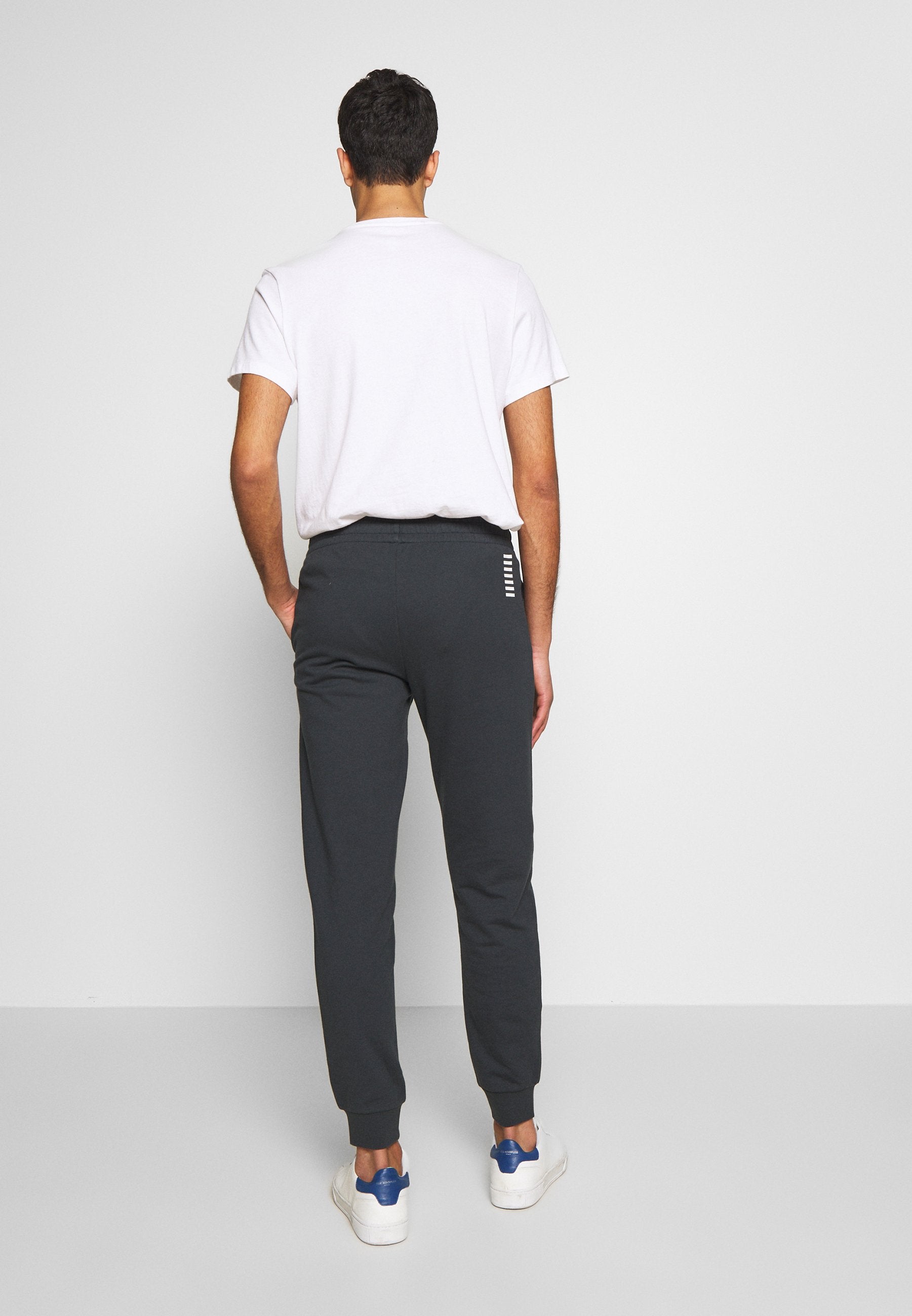 TROUSER Media 4
