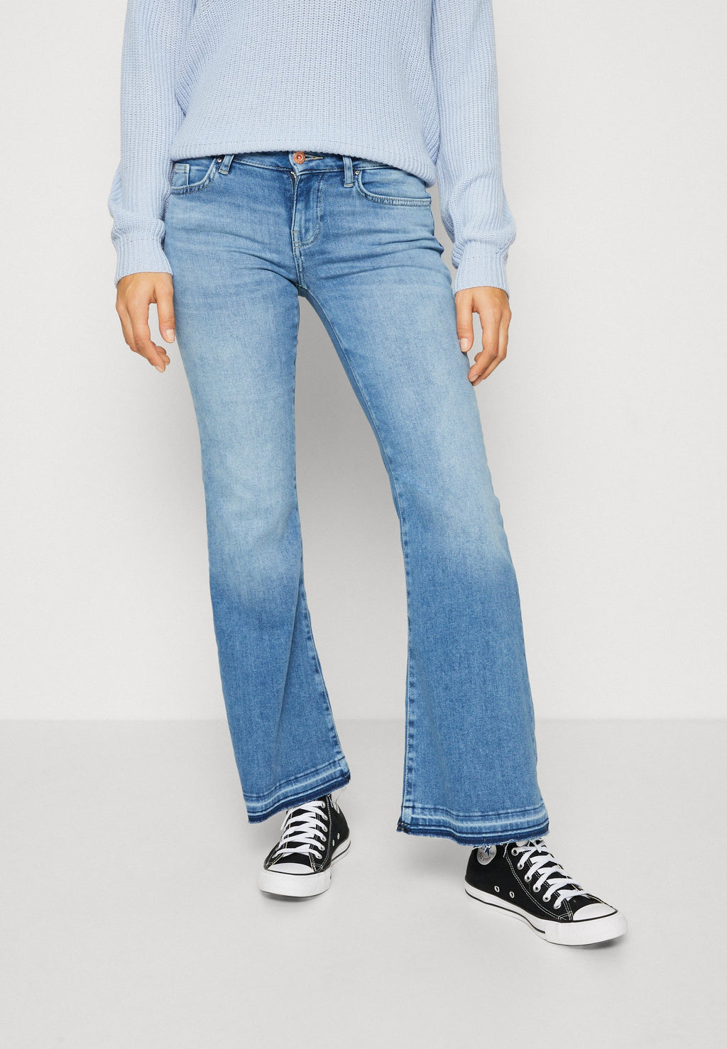 Flared fit ONLTIGER Low waist Media 3