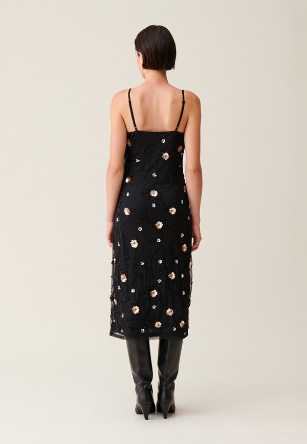 Claudie Pierlot RAININGBRODEFLEURS