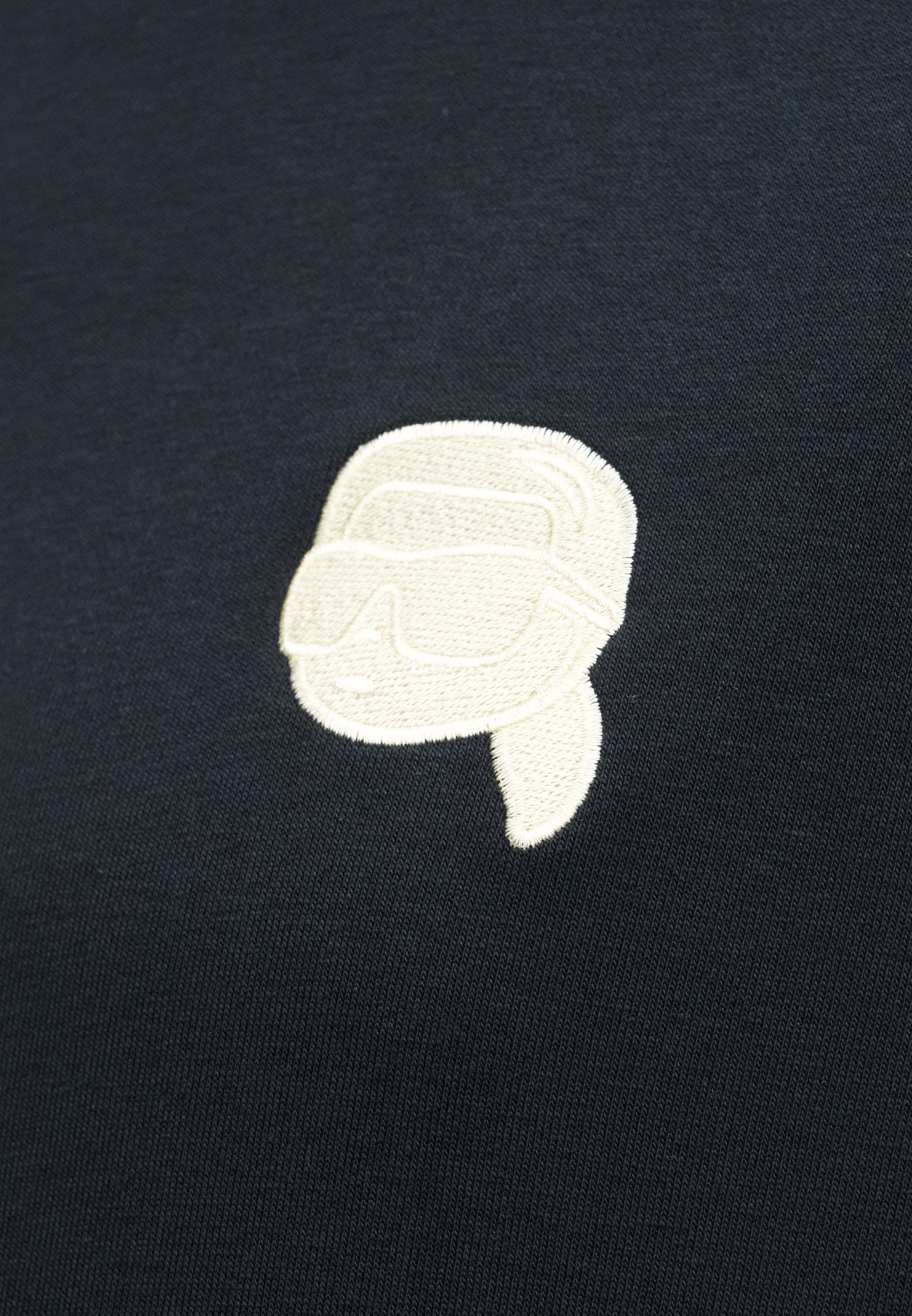 CREWNECK Media 6
