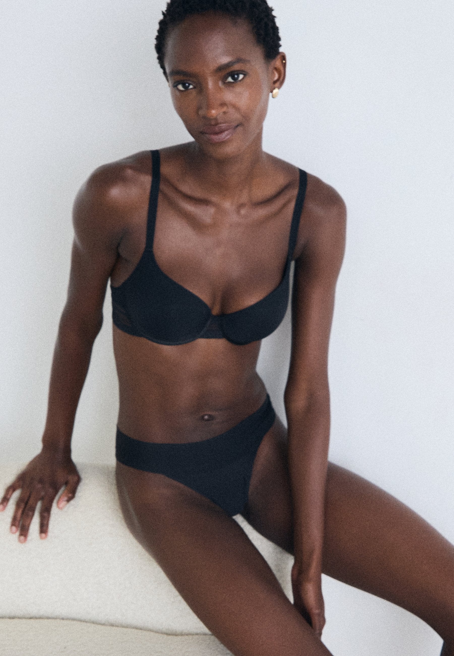 Triumph BODY MAKE UP ILLUSION