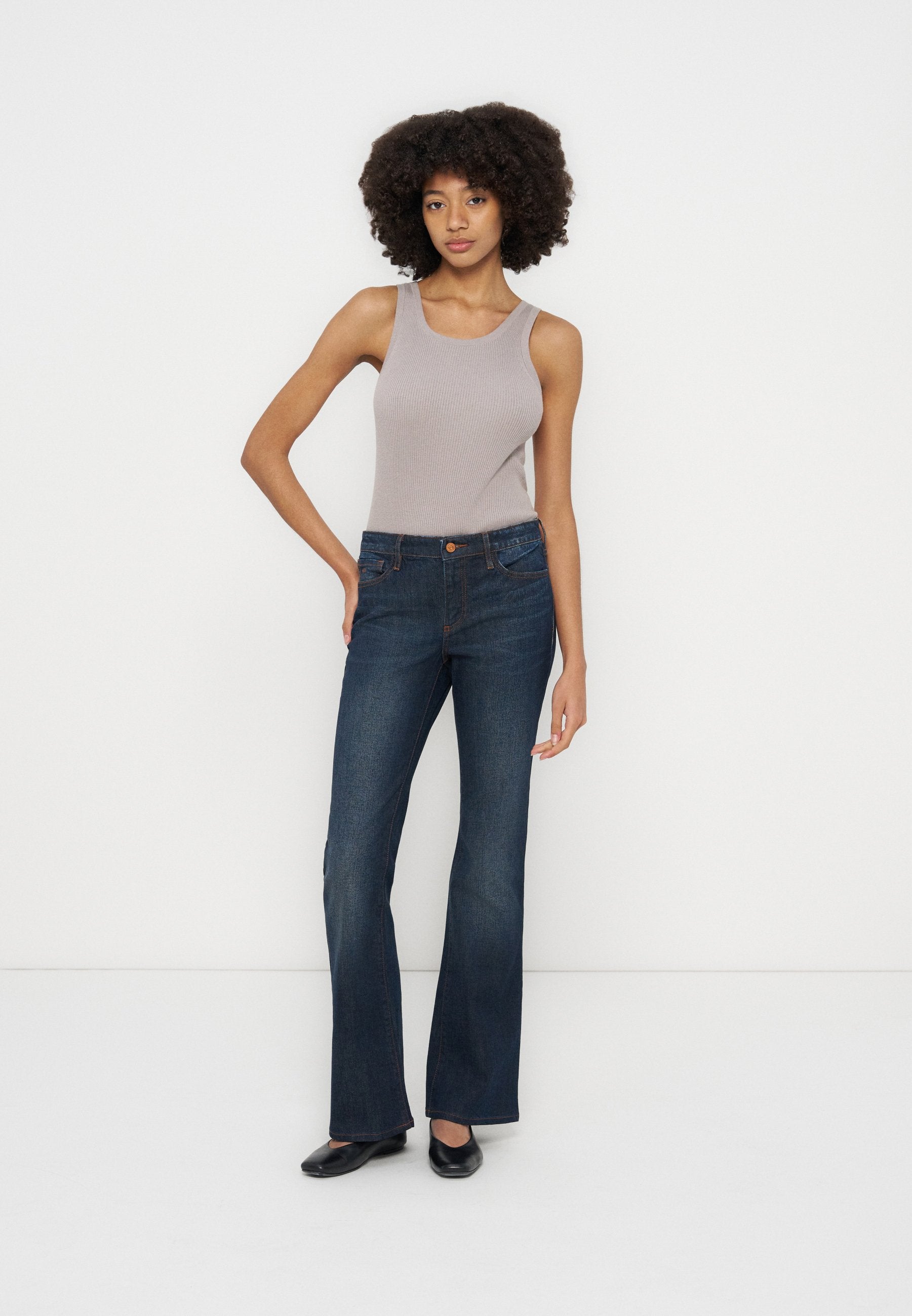 Armani Exchange Jeans Bootcut Media 3