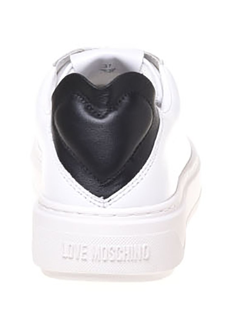 Love Moschino