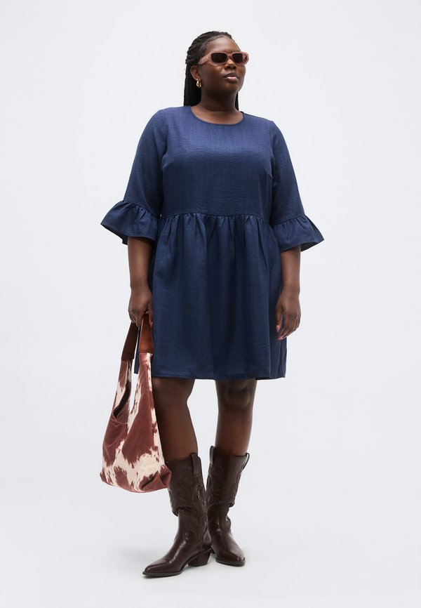 Vero Moda Curve VMCMELANEY 3/4 O NECK SHORT DRESS
