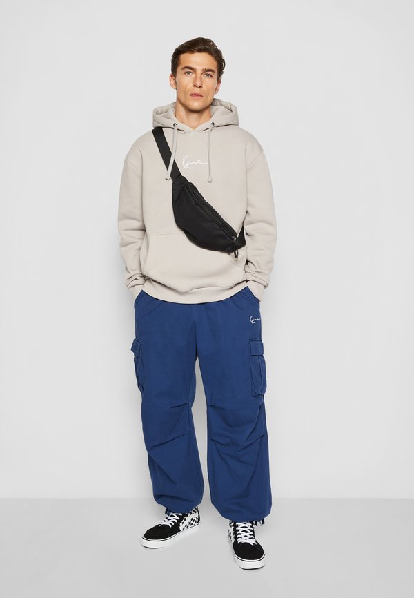 Karl Kani SMALL SIGNATURE WASHED PARACHUTE