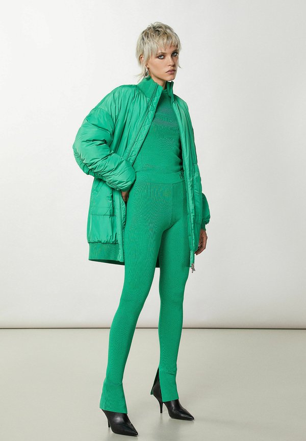 Patrizia Pepe ESSENTIAL