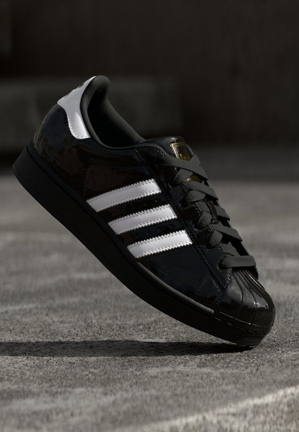 adidas Originals SUPERSTAR II - Trainers - core black/footwear white/gold metallic
