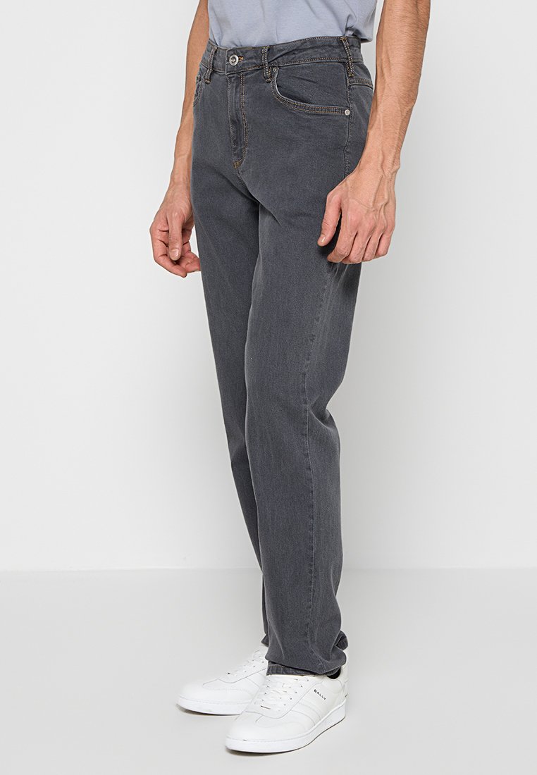 Lindbergh Jeans Straight Leg Media 2