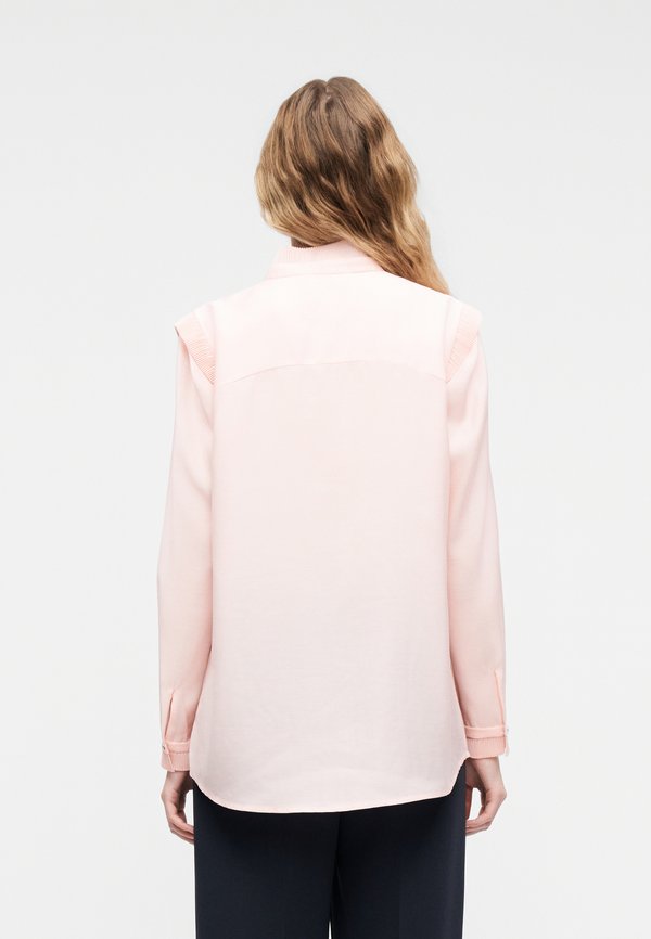 Bruuns Bazaar NENGA HAYETTA SHIRT