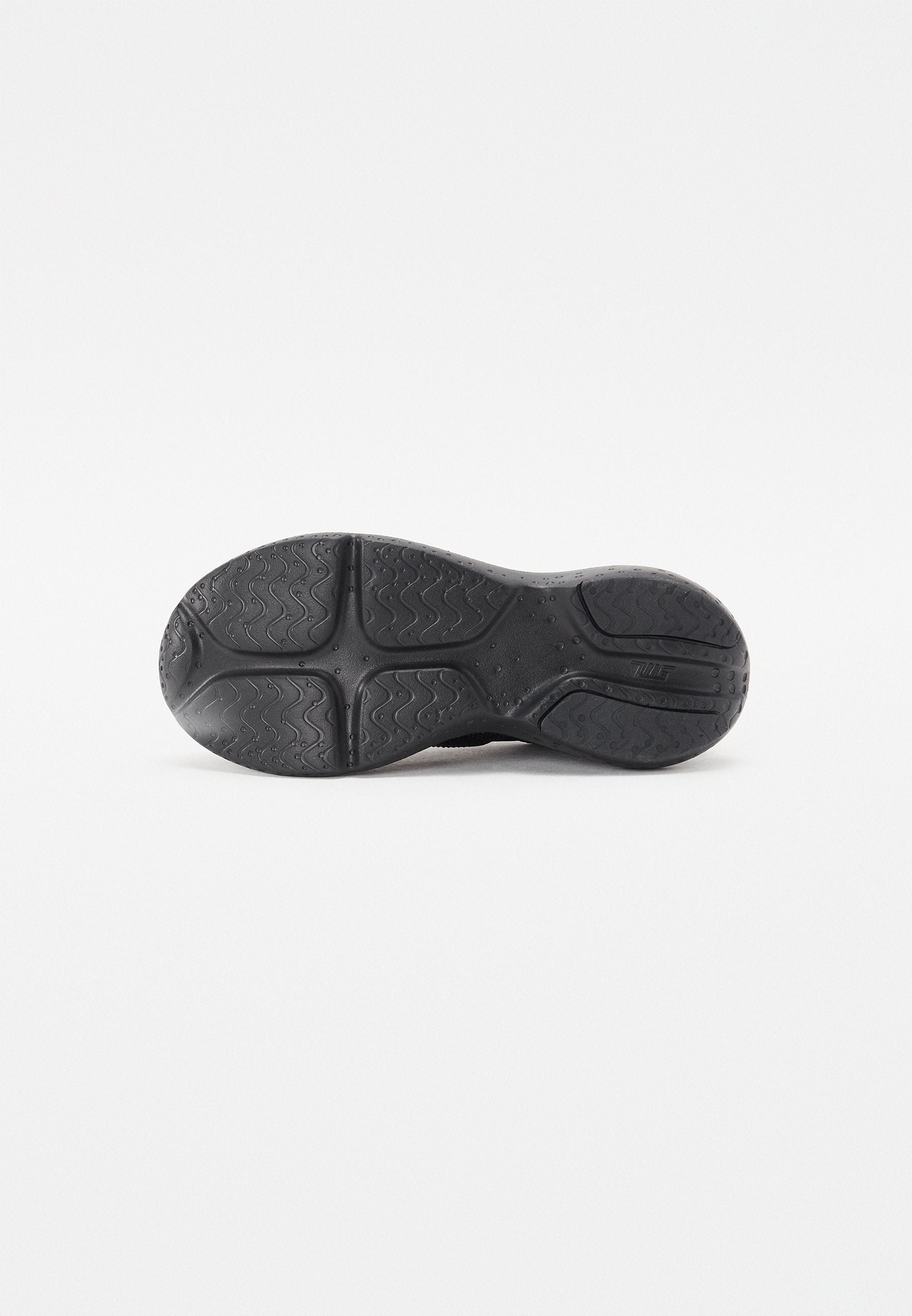 Steve Madden ELEVATE 1R