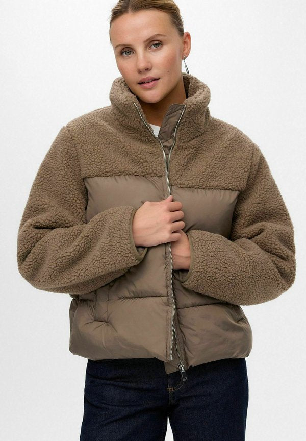 Vero Moda VMHOLLY - Winter jacket - walnut