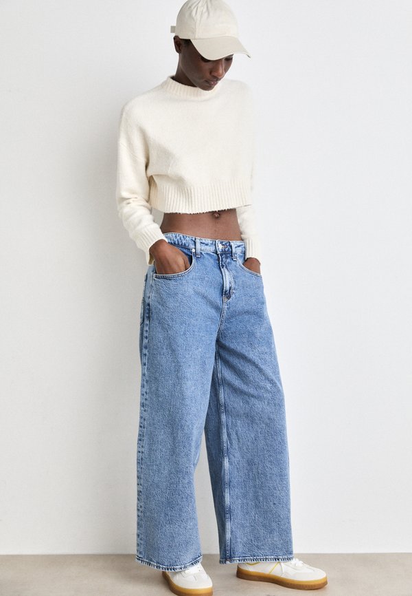 Tommy Jeans FADED MID RISE LOOSE JEANS