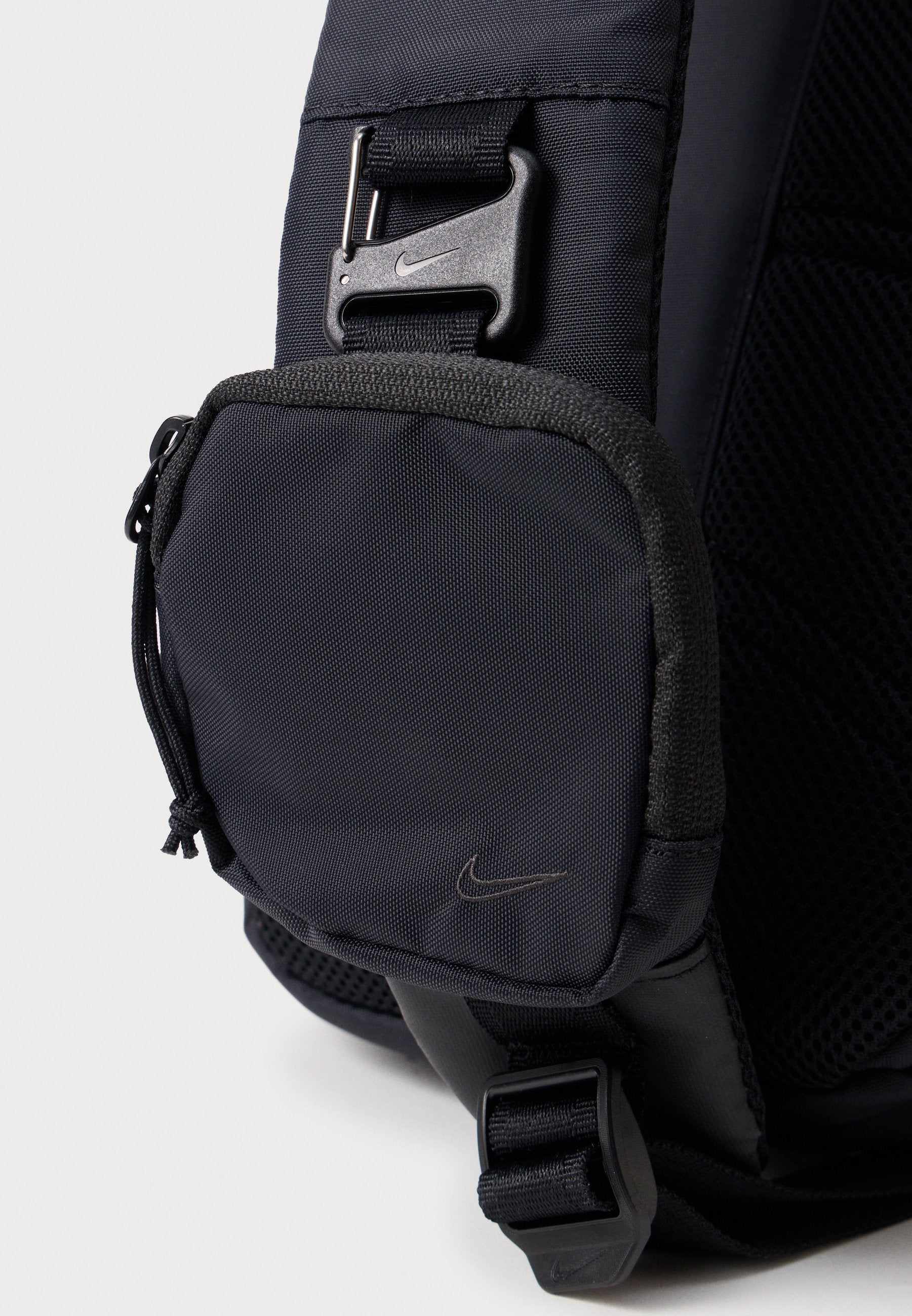 Nike Sportswear NK NSW COMMUTE SLING BAG UNISEX