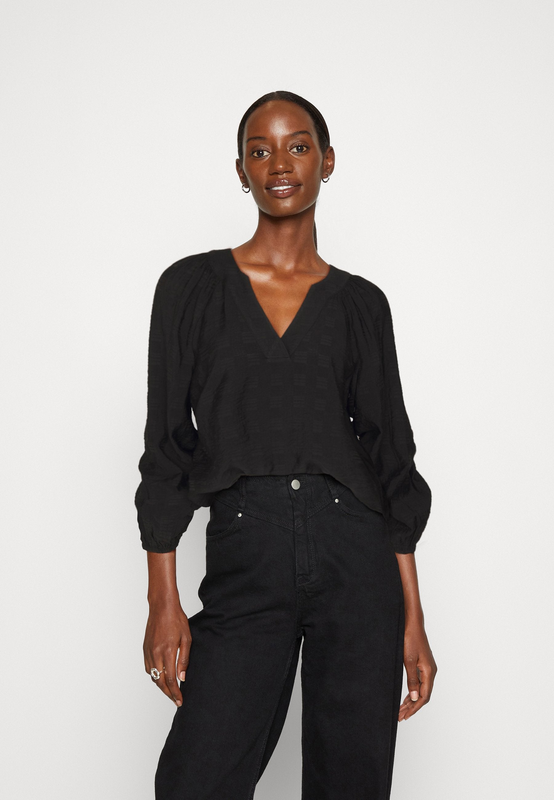 Selected SLFPERCY VNECK