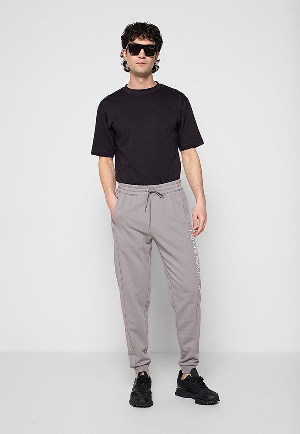 EA7 Emporio Armani