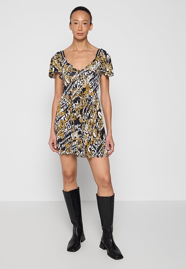 Versace Jeans Couture