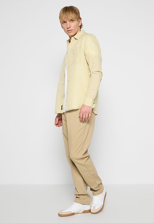 Calvin Klein Jeans REGULAR FIT