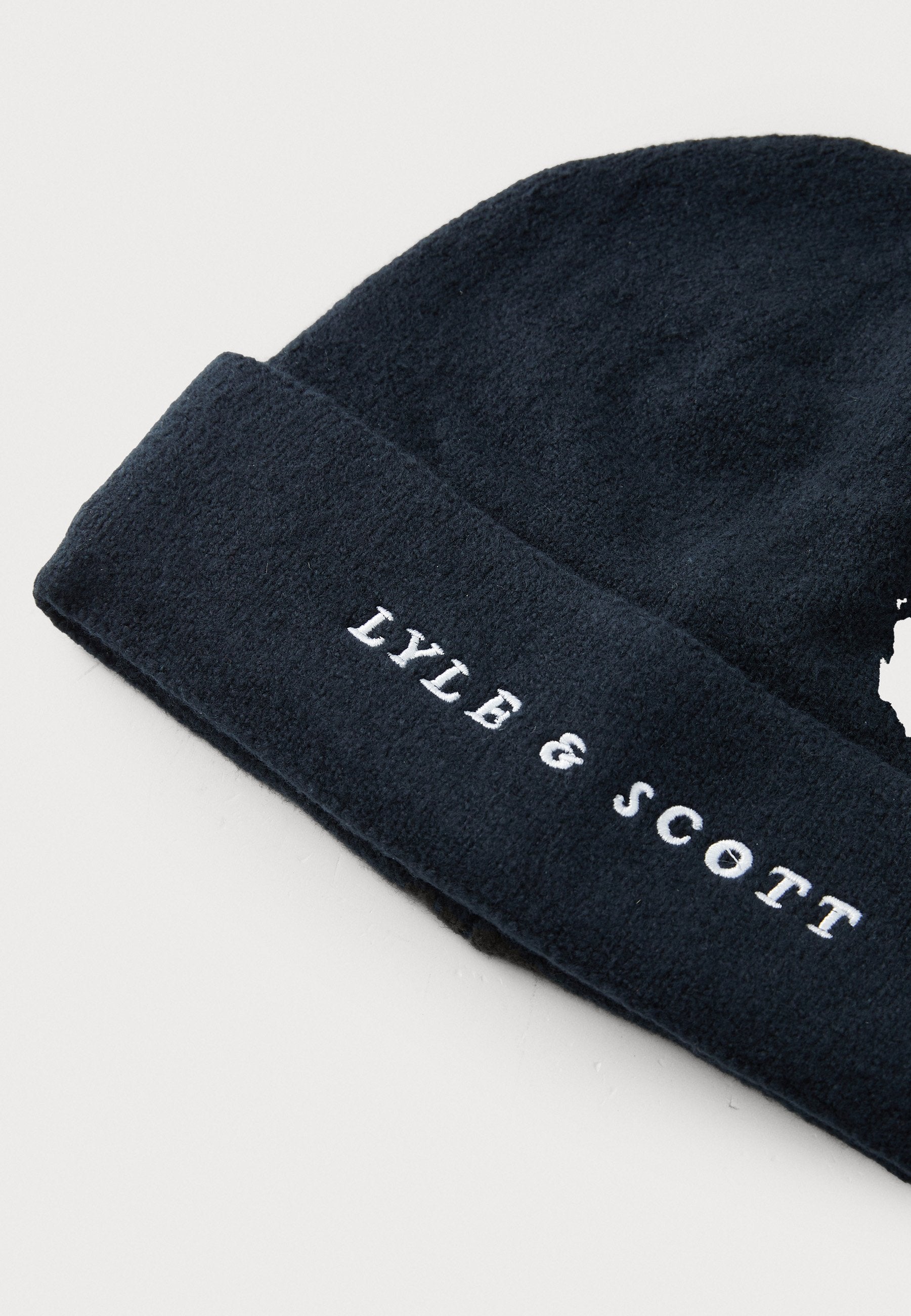 Lyle & Scott SCRIPT BEANIE UNISEX