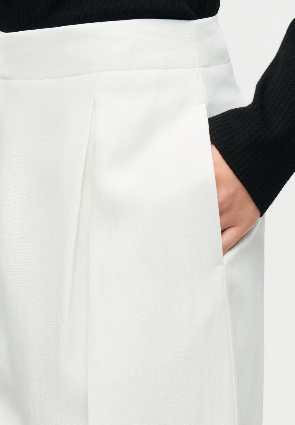 STUDIO BALLOON SHAPED PANT Media 6