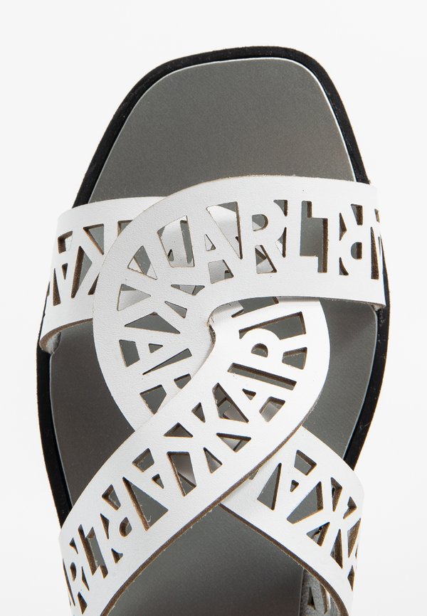 KARL LAGERFELD SKOOT