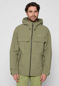 Olivgrüne Jacke mit durchgehendem Reißverschluss, zwei großen Brusttaschen und seitlichen Reißverschlusstaschen. Mit Kapuze und verstellbaren Bündchen für eine optimale Passform.