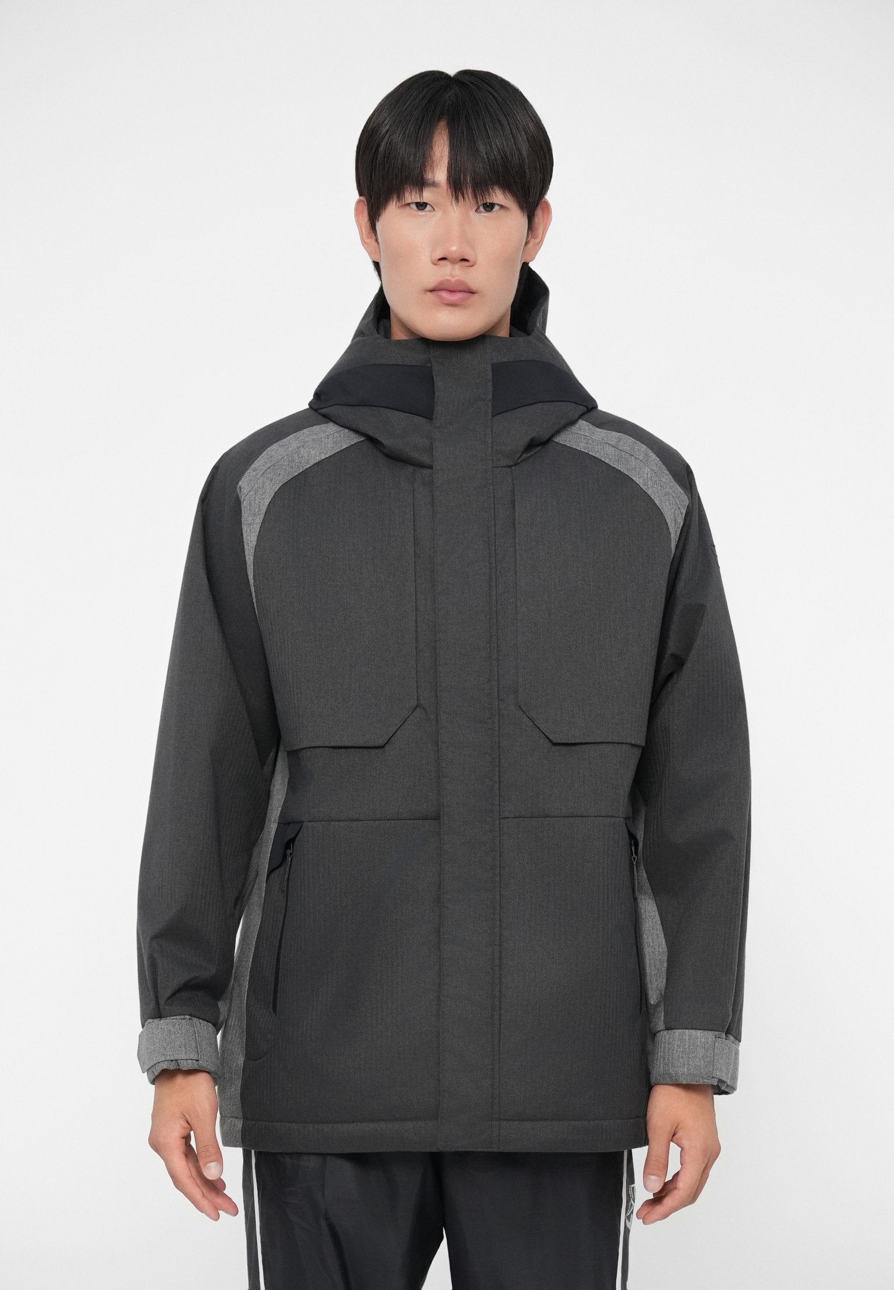 TRAIN LUX PADDED HOODIE JACKET Media 3