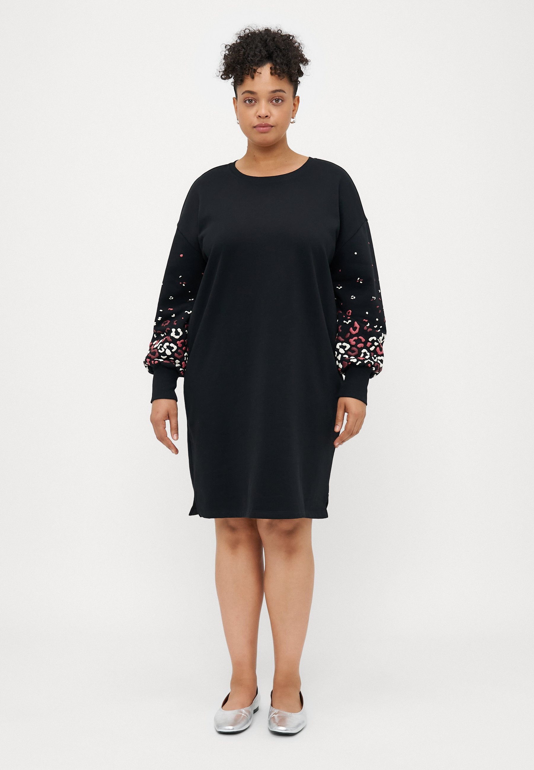 CARBROOKE O NECK DRESS Media 3