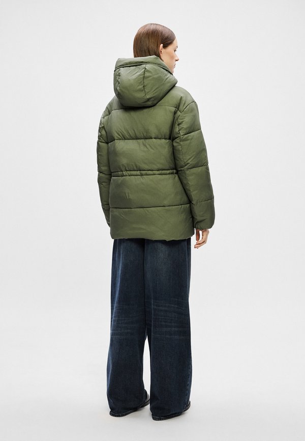 Tommy Jeans HOODED MIDI PUFFER