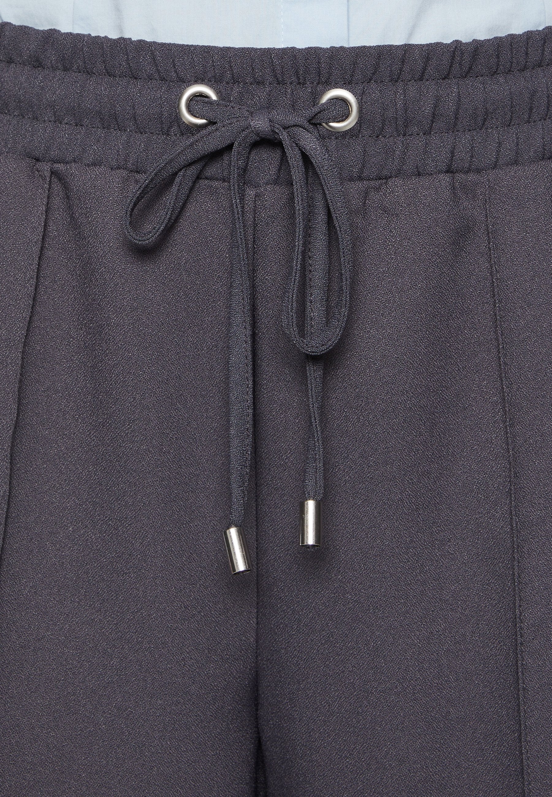 ONLRAYANNA STRING Media 6