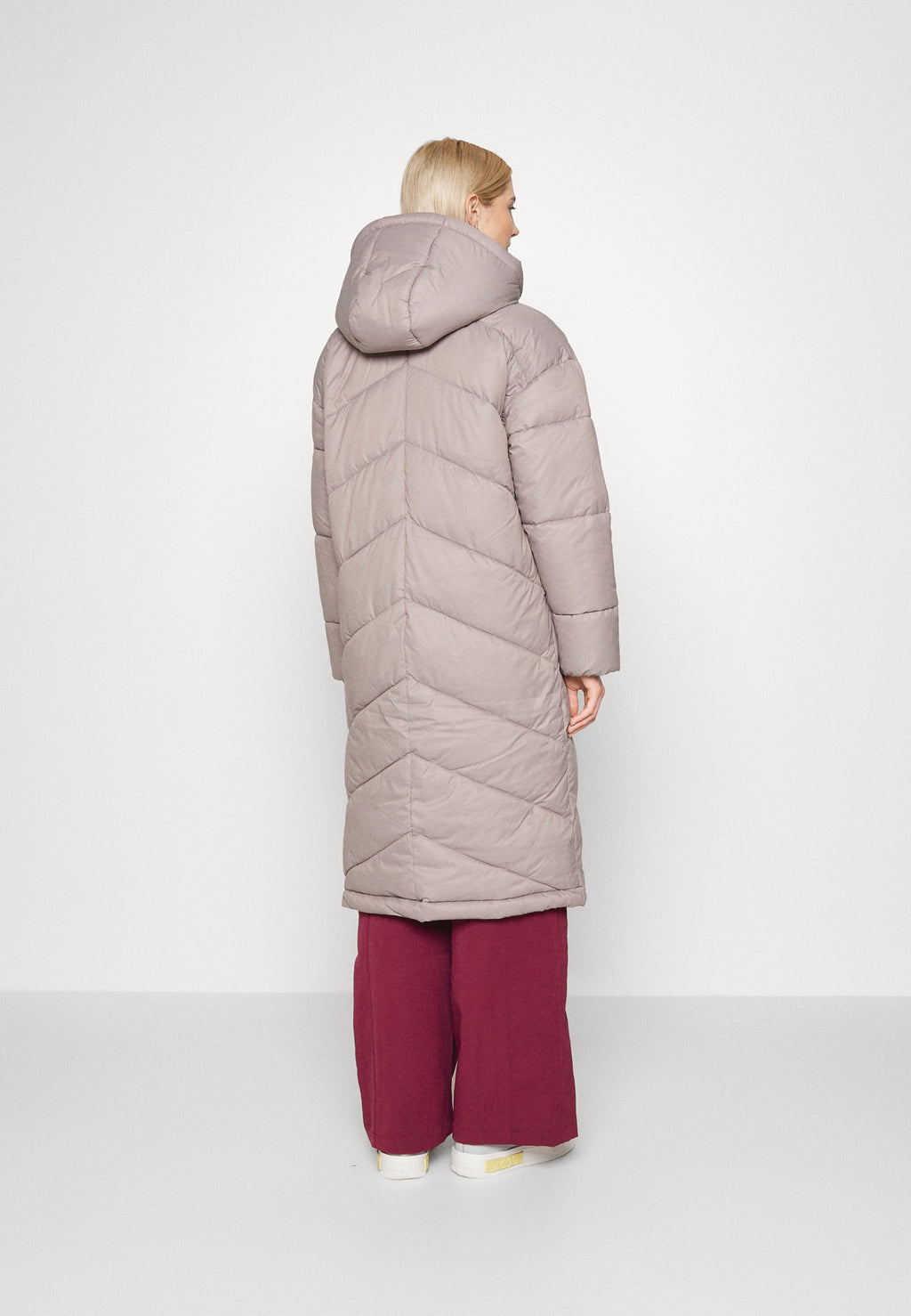 Pegador LOHA PUFFER COAT