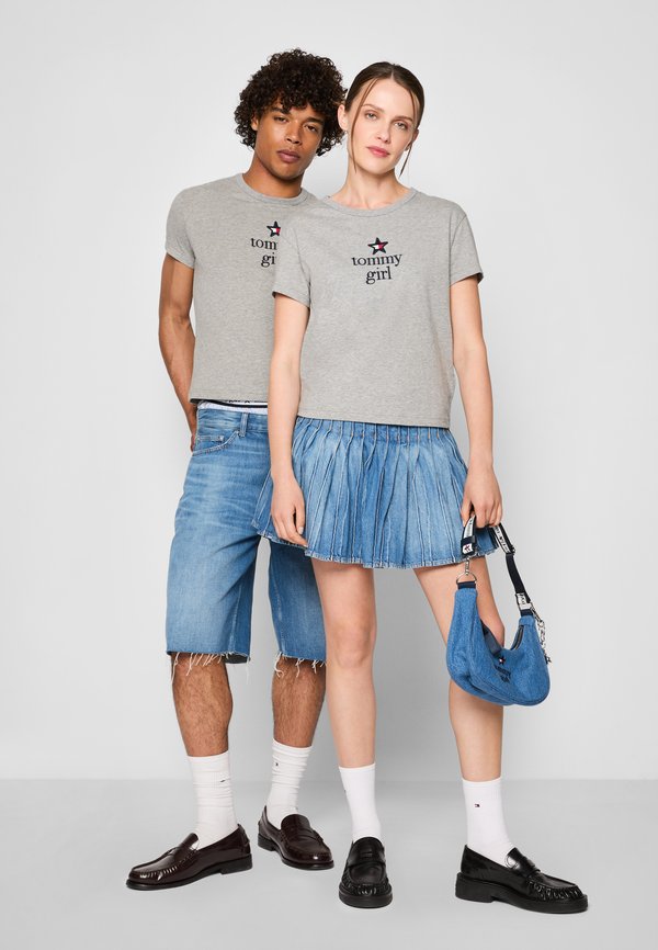Tommy Jeans GIRL GRAPHIC UNISEX