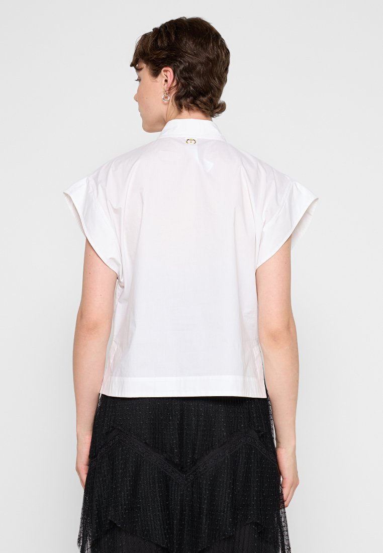 TWINSET