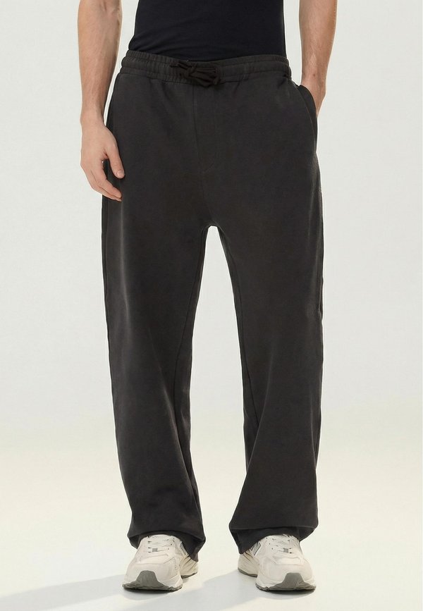 Bershka WIDE-LEG - Tracksuit bottoms - black