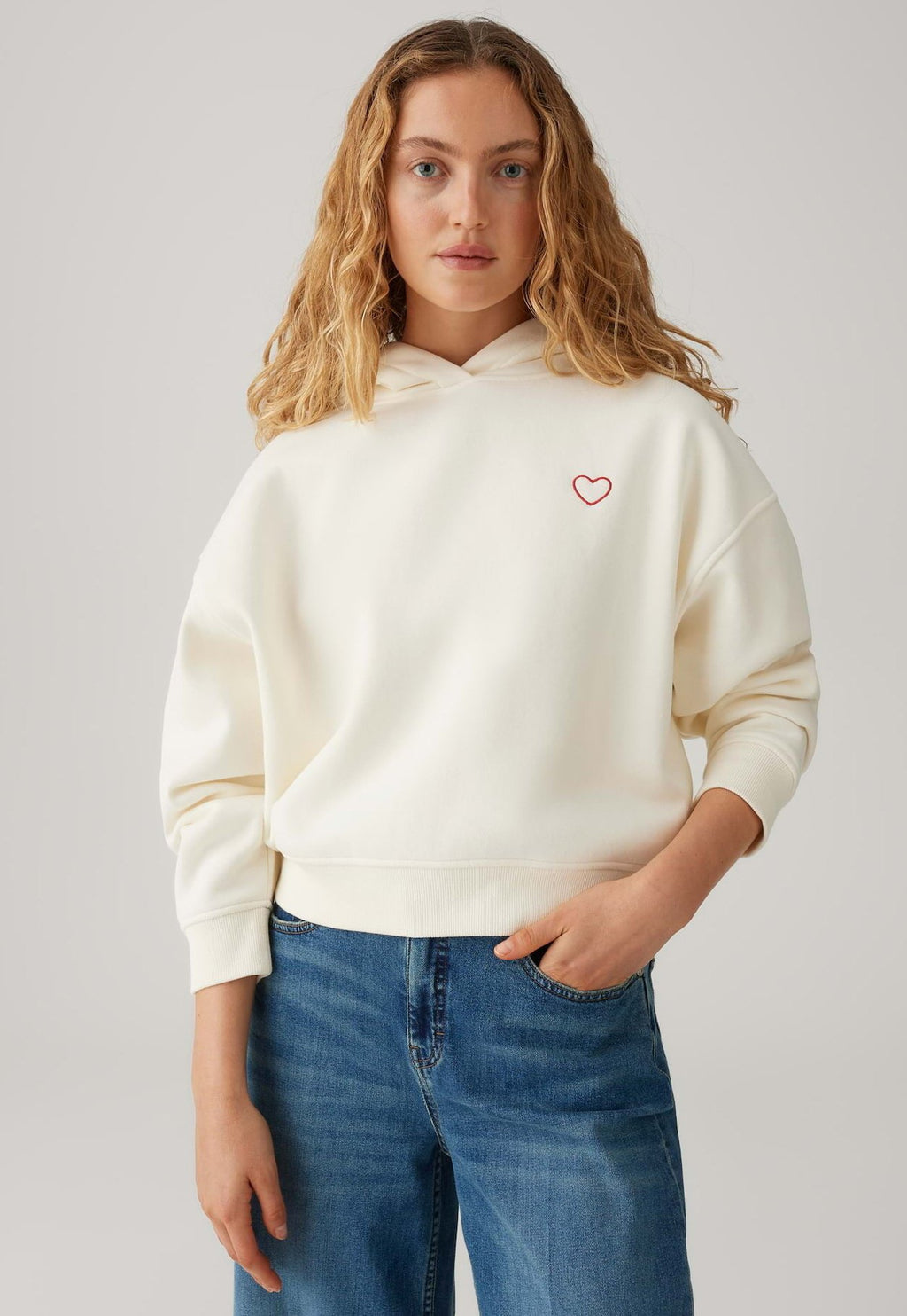 OPUS SOFT HOODED HEART DETAIL