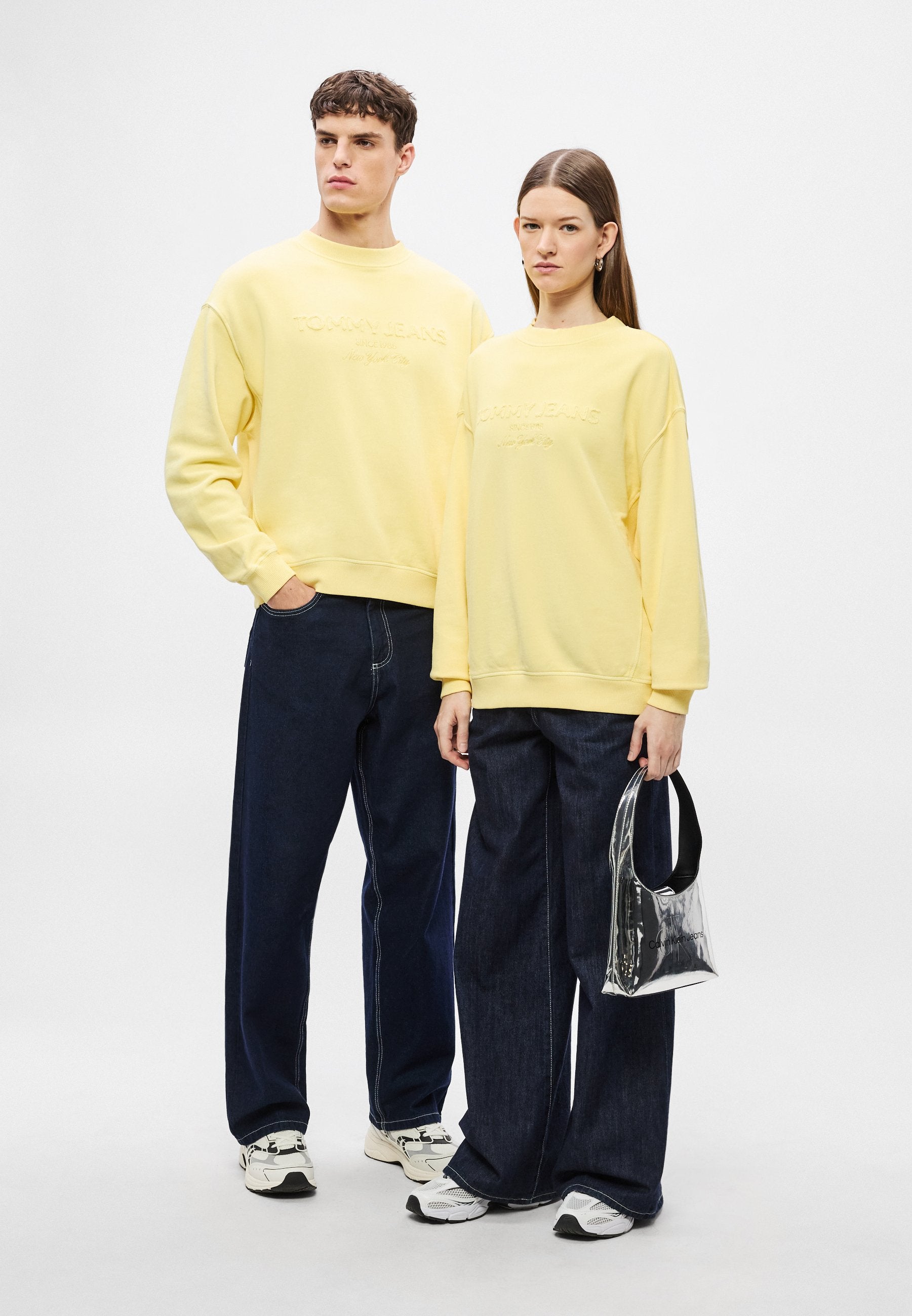 Tommy Jeans CLASSIC '90S TONAL LOGO WASHED SWEATSHIRT