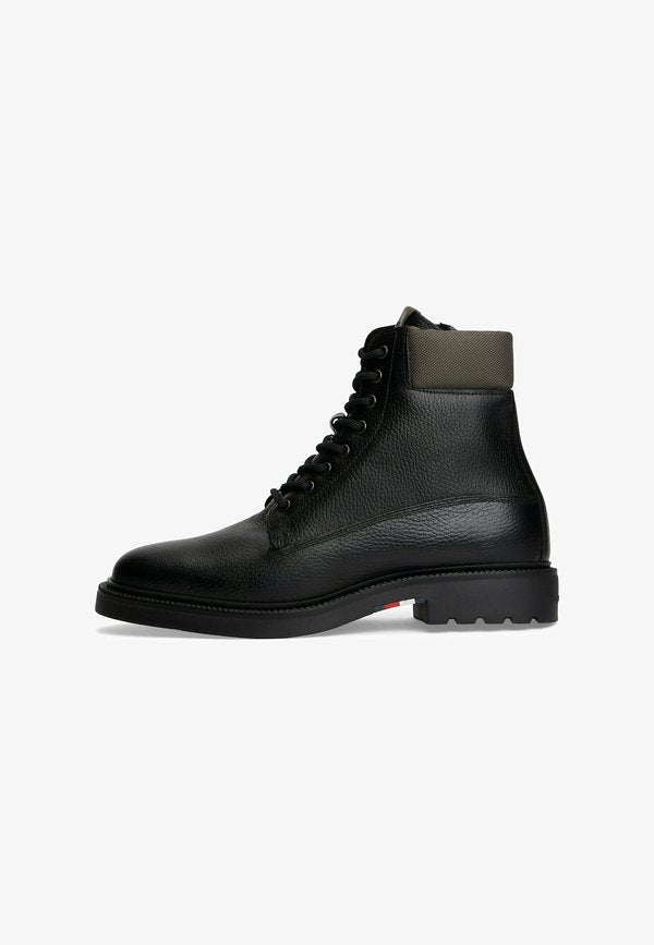 Tommy Hilfiger LIGHTWEIGHT WATER REPELLENT - Lace-up ankle boots - black
