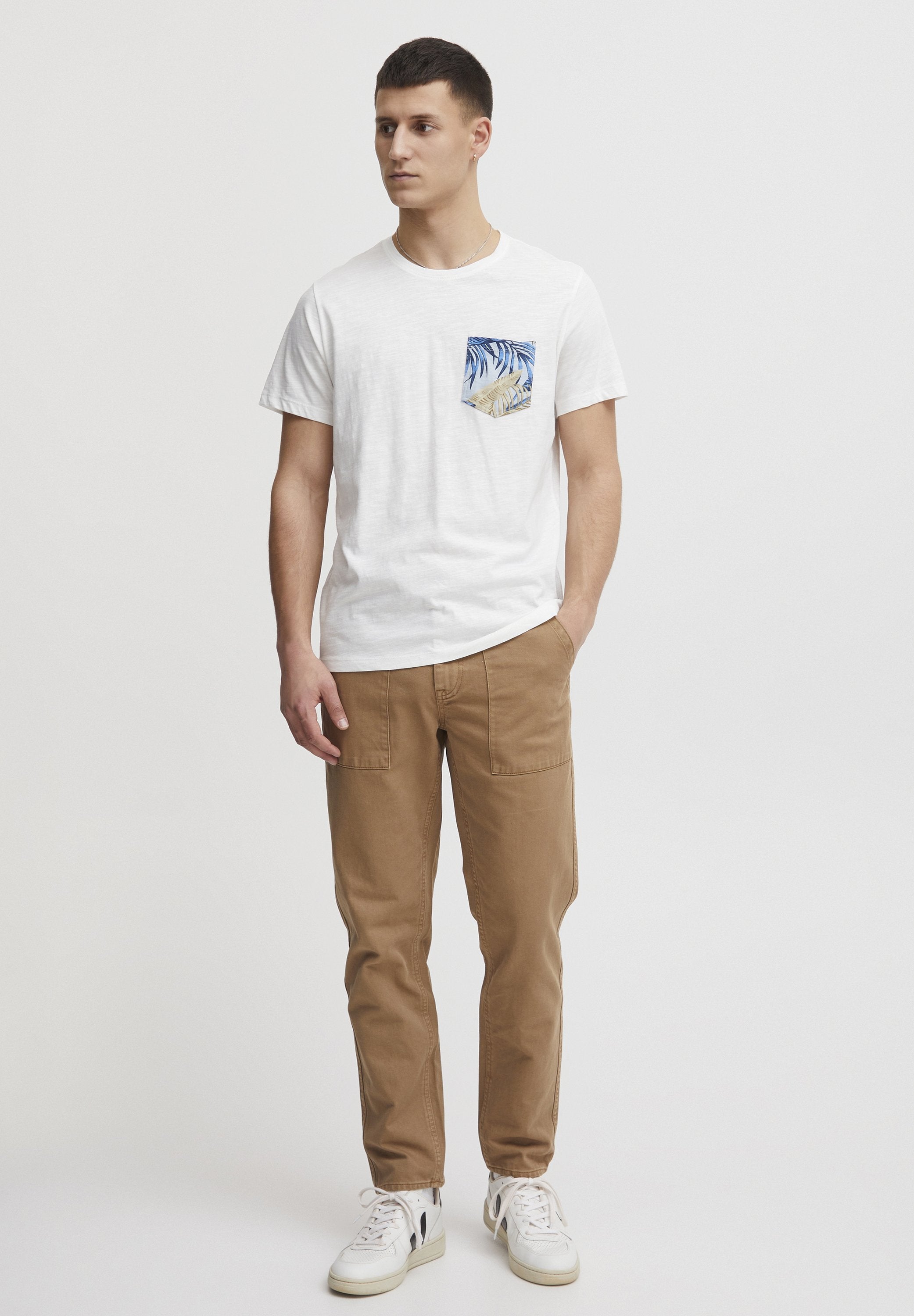 BHWOVEN REGULAR FIT Media 2